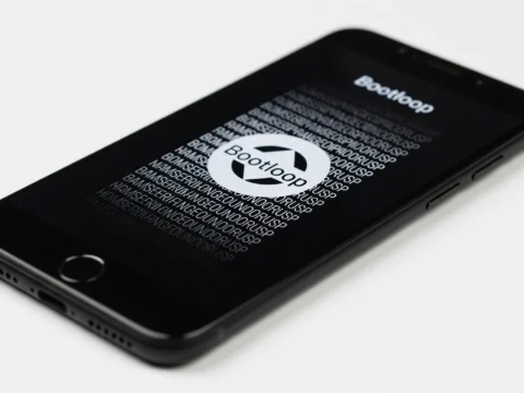 hp bergetar tapi layar mati