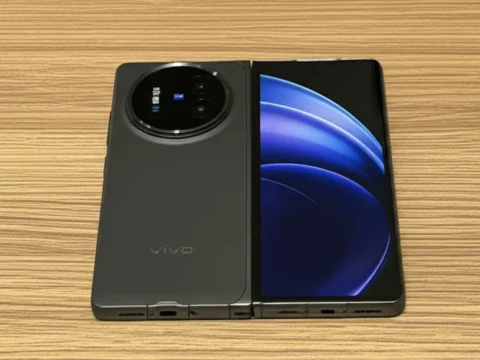 Vivo X Fold5 - vivo termahal